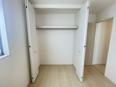 【収納】 | 南城市大里高平（全3棟）1号棟 | 1号棟　洋室5.3帖＋CL付き♪