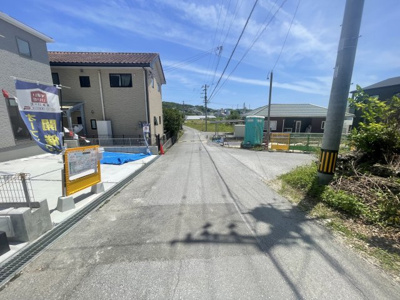 【前面道路含む現地写真】 | 南城市大里高平（全3棟）1号棟 | ※西側公道4.5m♪