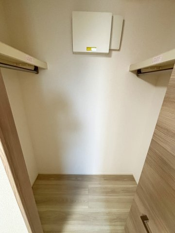 ☆5.0帖洋室のクローゼット☆