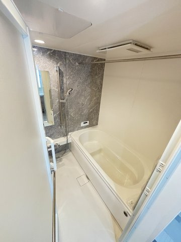 ☆浴室乾燥・追い焚き機能が付いてます☆