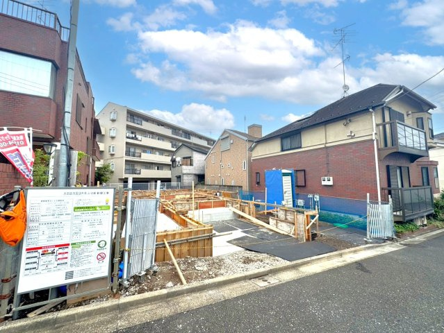 ＜LIBERi リーベリー＞大田区田園調布南　土地30坪超　南道路の新築分譲住宅全2棟の外観