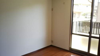 【洋室】 | コモンプレイス | こちらの洋室は寝室になるお部屋です。