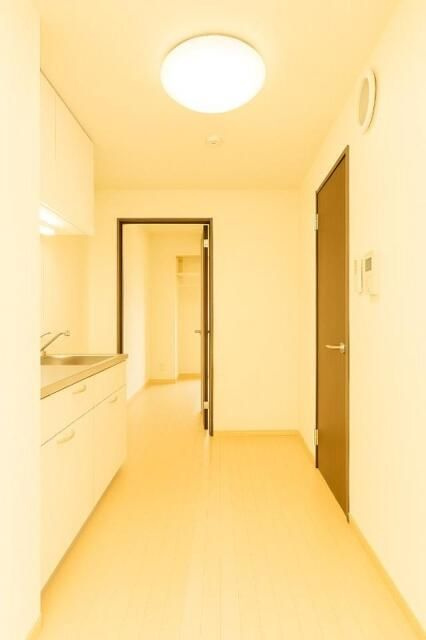 光１０．マンションの内装