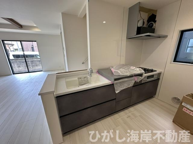 茅ケ崎市旭が丘　新築戸建　全２棟の外観|5月2日撮影　建築中　現地外観