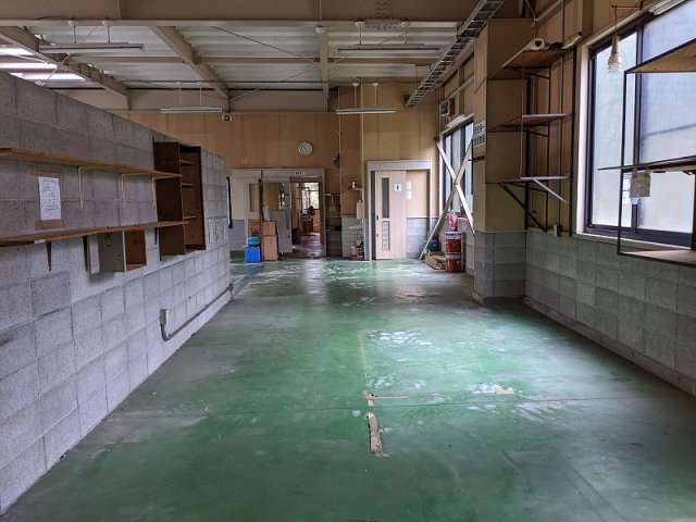 米子市富益町事務所・作業場の内装|作業場