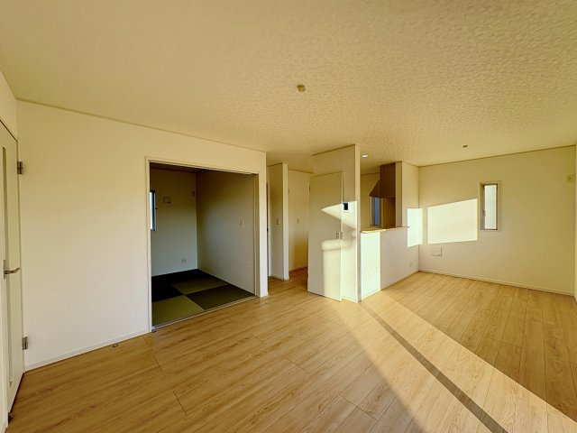 【前面道路含む現地写真】 | 大里郡寄居町用土　クレイドルガーデン　新築戸建　全4棟　3号棟 | 8/22撮影