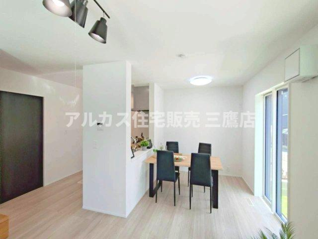 中央線 武蔵小金井駅 バス13分 新築戸建 小金井市貫井北町3丁目の居間・リビング