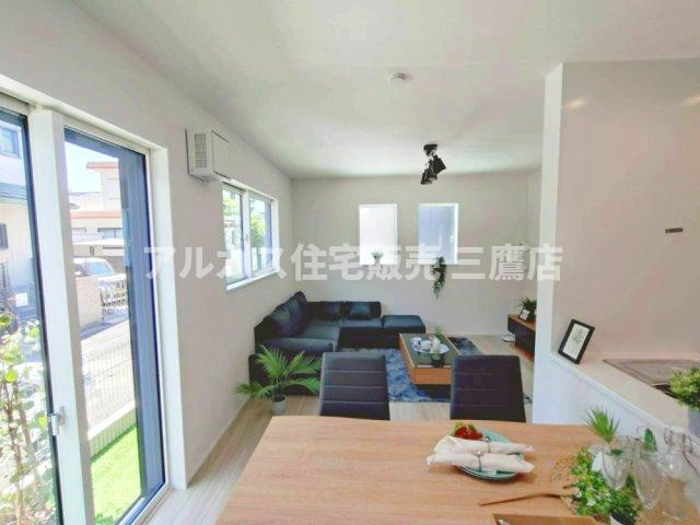 中央線 武蔵小金井駅 バス13分 新築戸建 小金井市貫井北町3丁目の居間・リビング