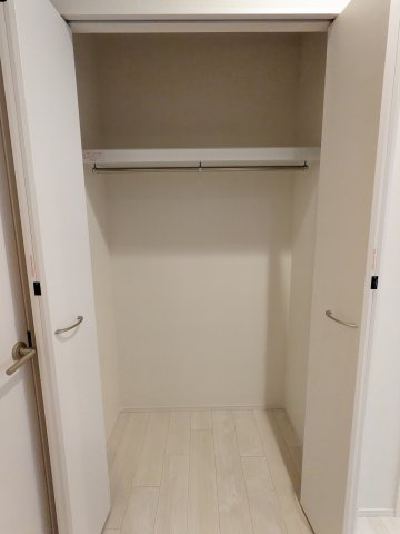 ハーモニーテラス高道町Ⅵの収納|クローゼット