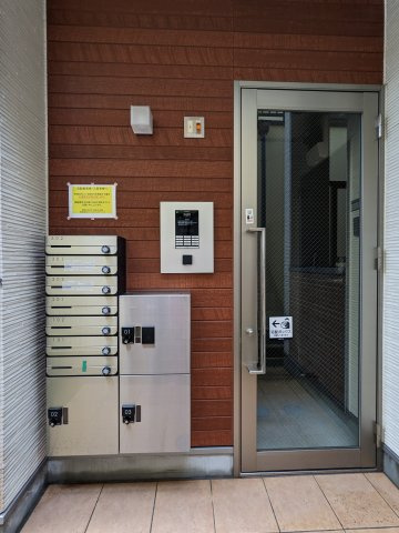 ハーモニーテラス高道町Ⅵのエントランス