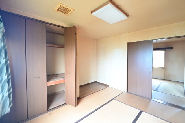 【和室】 | 黒石市青山 平屋3K中古住宅・土地70坪・シッター車庫付き | 7帖