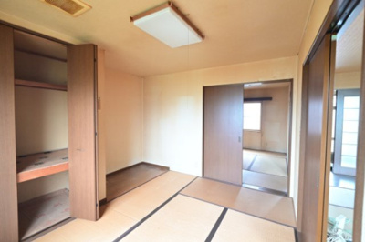 【収納】 | 黒石市青山 平屋3K中古住宅・土地70坪・シッター車庫付き | 和室7帖