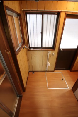 【設備】 | 堺市東区菩提町3丁戸建 | 室内洗濯機置場