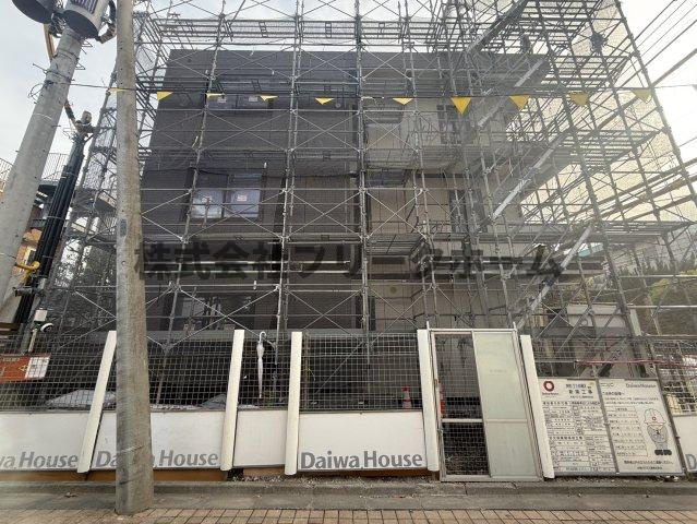 武蔵野市吉祥寺本町３丁目のアパートのエントランス