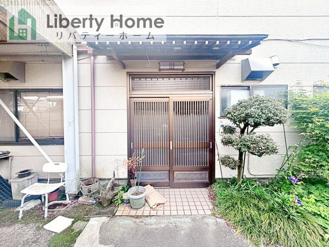 取手市宮和田　中古戸建のエントランス