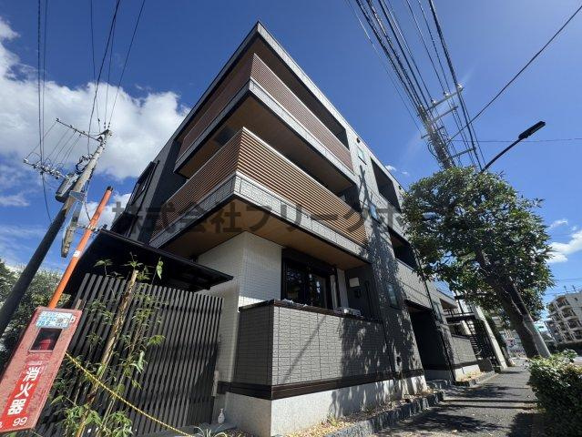 武蔵野市吉祥寺本町３丁目のアパートの外観