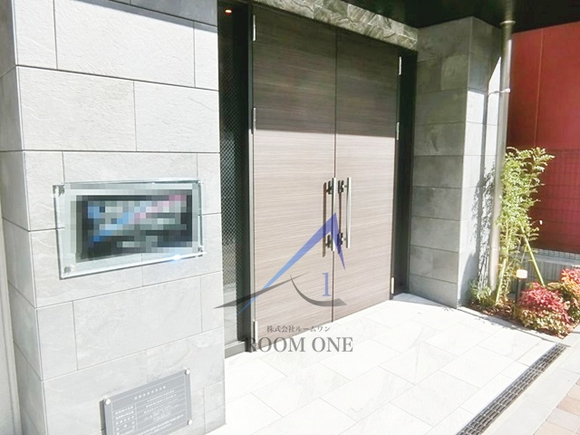 S-RESIDENCE東日暮里のエントランス|エントランスです。