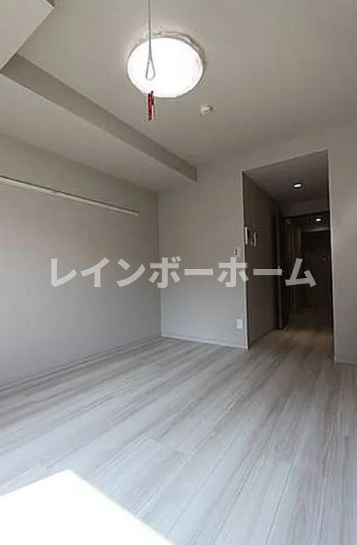 レアライズ葛西の居間・リビング