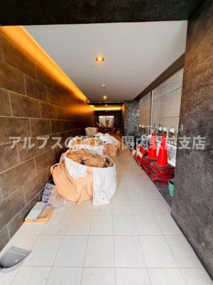 【エントランス】 | KS 本牧 Story Ⅰ | 撮影時期：新築建築時
