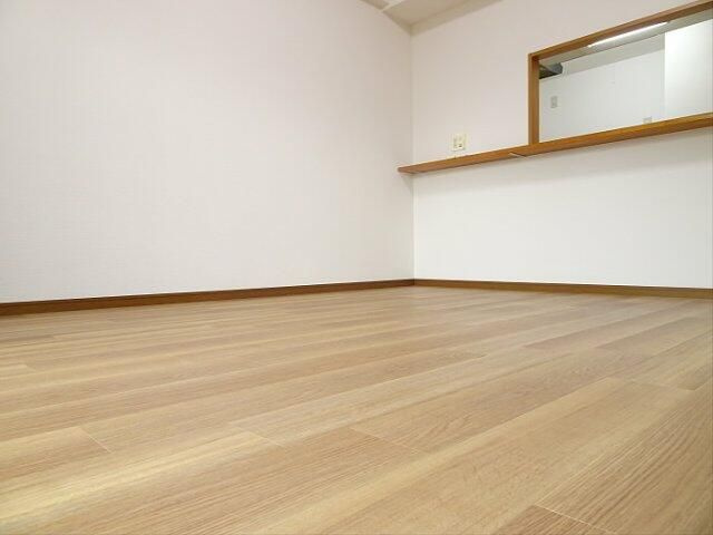 レジデンスミヤビの居間・リビング