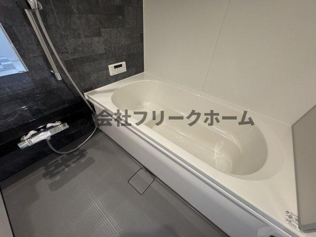 武蔵野市吉祥寺本町３丁目のアパートの浴室