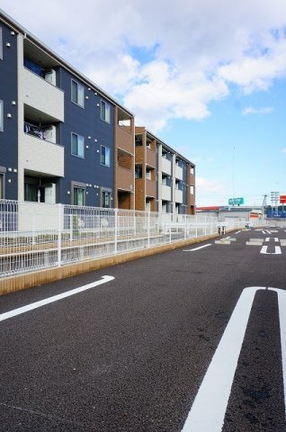 ロジャ　アンコラⅡの駐車場