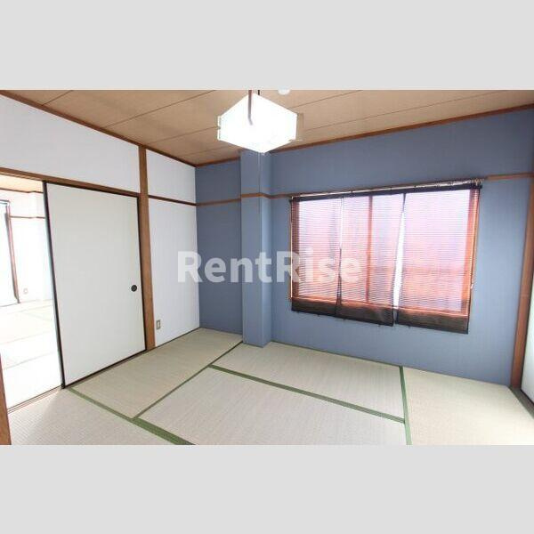 マンション雅の和室