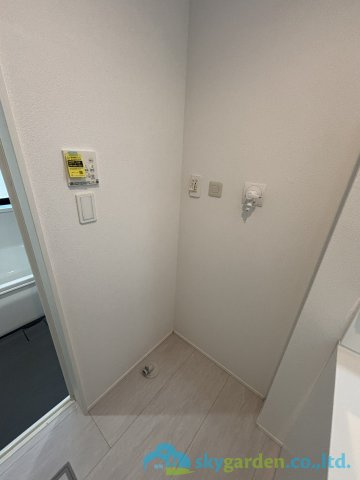 平塚市東八幡6期　新築戸建　全3棟2号棟のランドリースペース