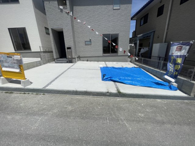 【駐車場】 | 南城市大里高平（全3棟）2号棟 | 2号棟　並列駐車3台可♪