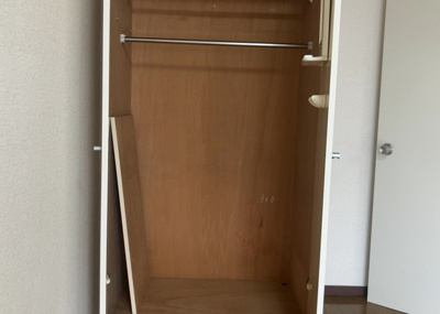 【収納】 | ハイマート厚木（Ａ号棟） | デザイン性を重視しすぎて収納が少なかった！なんてことにならないため、事前に現地で収納の数を確認しておくことをお勧めします。クローゼット以外にも床下収納や屋根裏収納、パントリーなどもチェックしましょう。