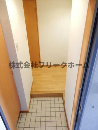 三鷹市北野２丁目の賃貸マンションの玄関