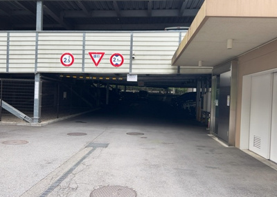 【駐輪場】 | グレイシャスヒルズ多摩境 | マンションの駐輪場は、事前に空きがあるか確認を取ると安心です。せっかく入居したのに駐輪スペースがない！なんてことになったら大変ですよね。そこで、内見時や購入前にはまず事前に確認しておくと良いでしょう。