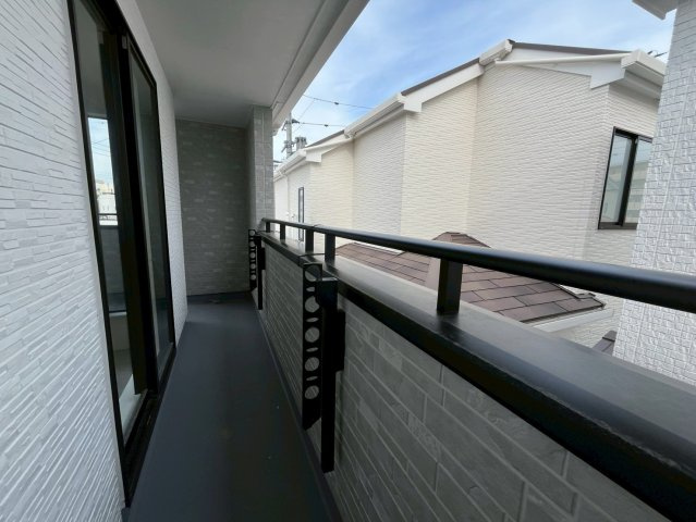 沖縄市東1丁目新築戸建て A号棟のバルコニー