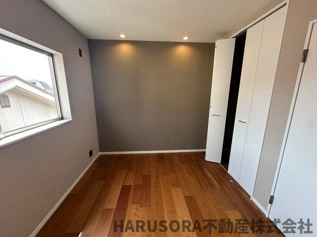 枚方市出口５丁目　３階建の子供部屋