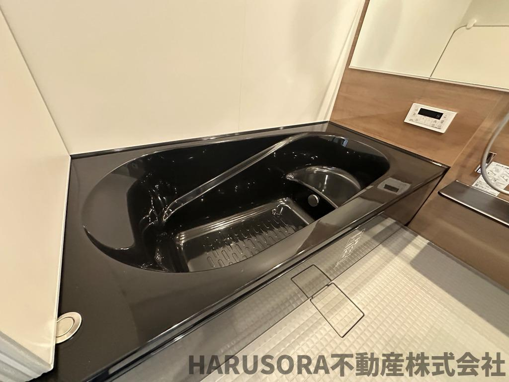 枚方市出口５丁目　３階建の浴室
