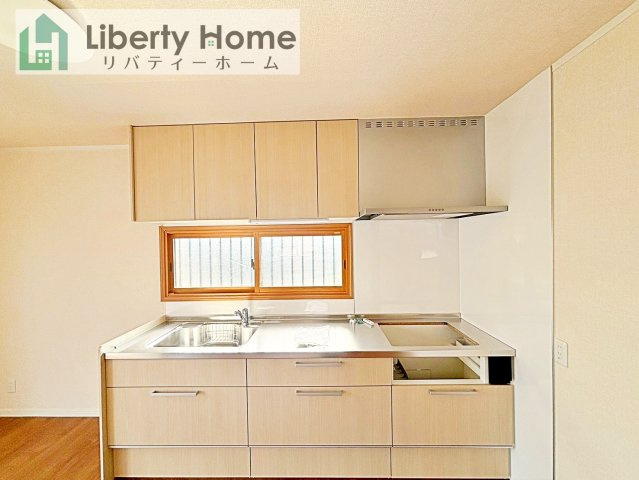 古河市上辺見　中古戸建のキッチン