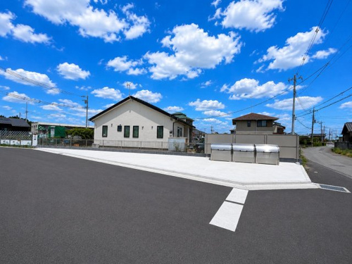 【前面道路含む現地写真】 【前面道路含む現地写真】 | 【上横場第1期 現地外観】
※令和8年8月時点