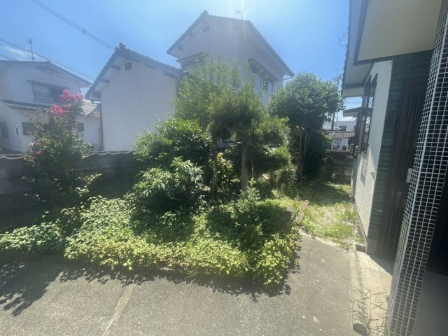古城町戸建の庭