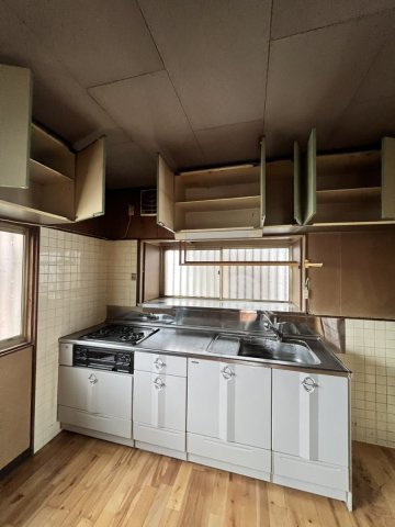 古城町戸建のキッチン