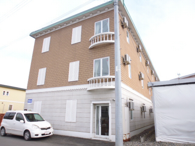クラッシー西13条ｸﾗﾌﾞの外観