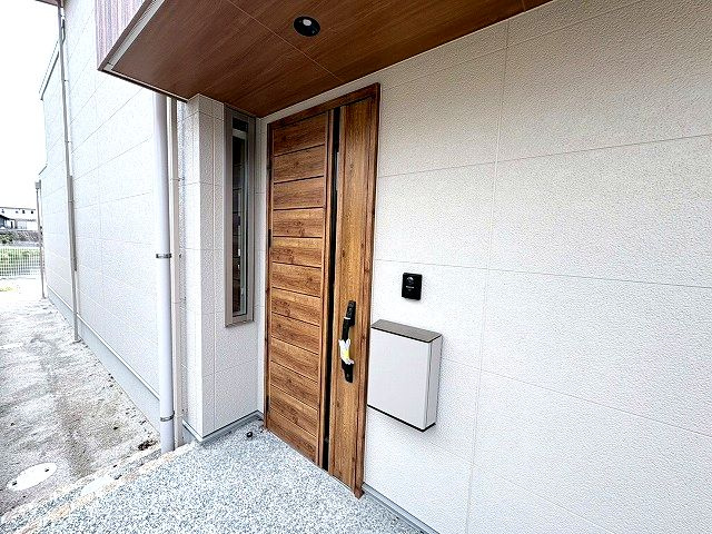 【玄関】 | 南区鶴田2丁目新築戸建