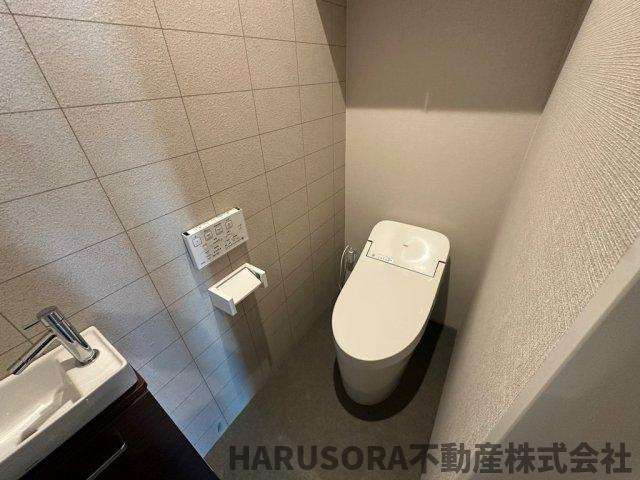 枚方市出口５丁目　３階建のトイレ