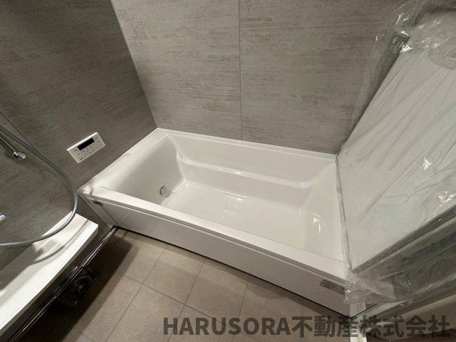 枚方市出口５丁目　３階建の浴室