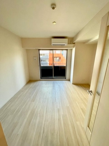 新品家具付きマンション神保町2(KaGood東京)の居間・リビング