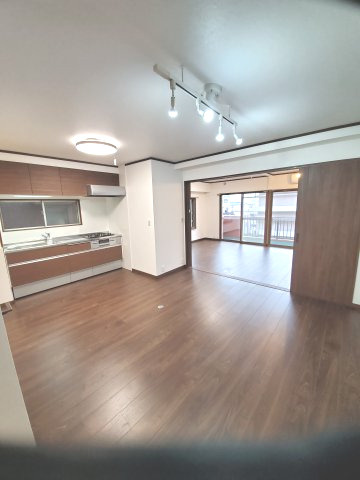 レオ板橋