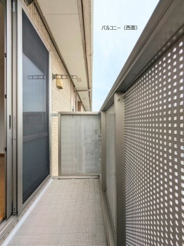 熊本市西区花園６丁目のアパートのバルコニー