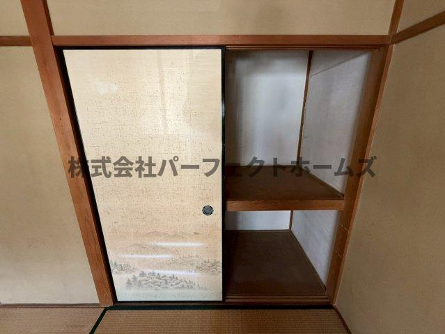 高野道1丁目戸建　賃貸の収納|小物を収納するのに便利です