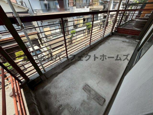 高野道1丁目戸建　賃貸のバルコニー|広々としたバルコニーです
