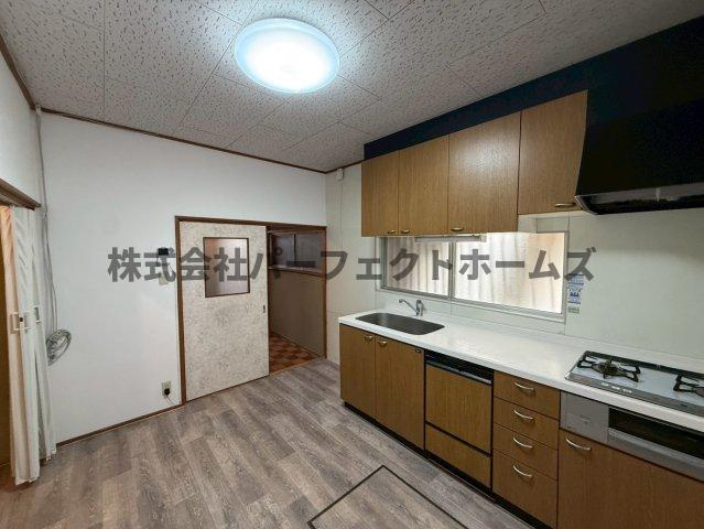 高野道1丁目戸建　賃貸のキッチン|ダイニングキッチンです