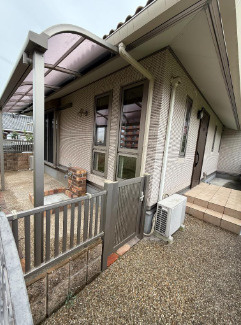 大久保町大久保町平屋の庭